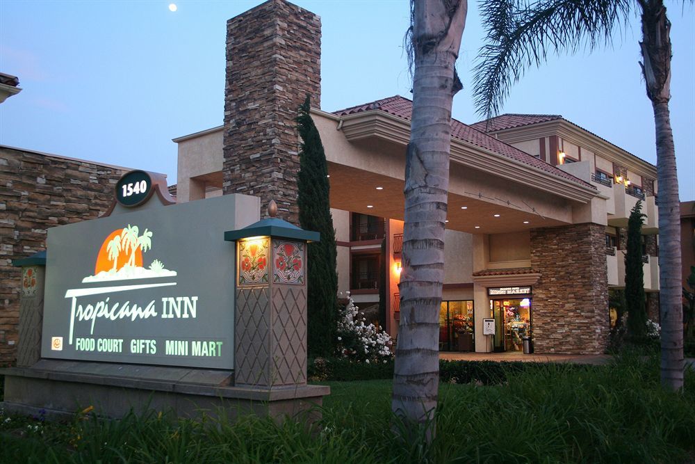 Tropicana Inn & Suites Anaheim Exteriör bild